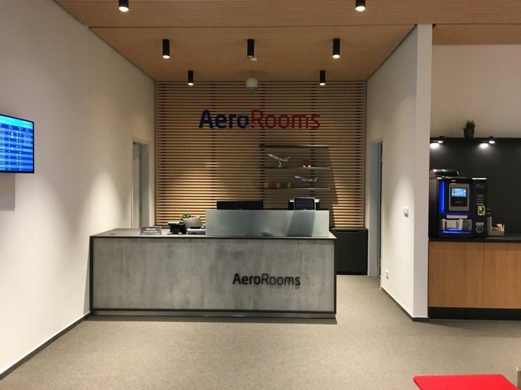 Aerorooms Prag Exteriör bild
